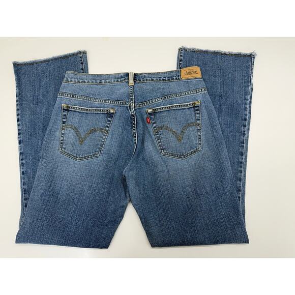 Levis Womens Jeans Size 10 M 515 Bootcut Denim Black Floral Embroidered Detail - Picture 6 of 11